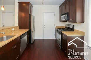 3808 N Sheffield Ave, Unit 1W in Chicago, IL - Building Photo