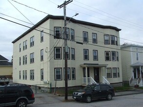 29 Cutts St in Biddeford, ME - Building Photo - Building Photo