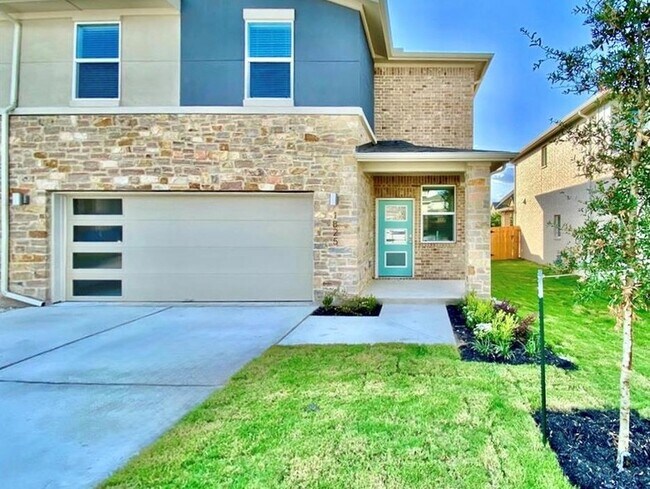 1825 Bonham Ln in Round Rock, TX - Building Photo - Building Photo