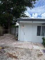 1708 Taft St in Hollywood, FL - Building Photo