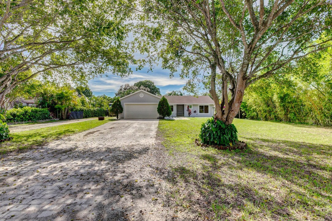 14122 Citrus Dr in Loxahatchee, FL - Building Photo