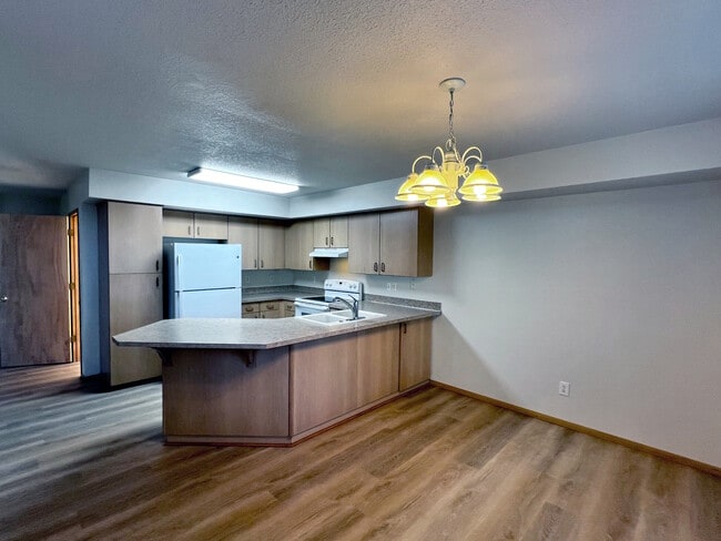 2204 48th Ave in Longview, WA - Building Photo - Building Photo