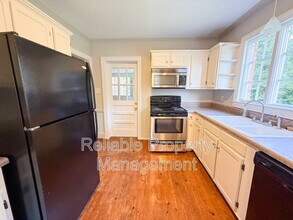 106 Donald Ross Dr in Raleigh, NC - Building Photo - Building Photo
