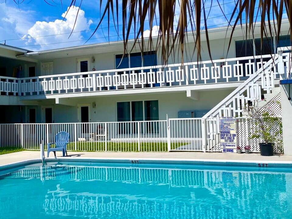 4901 NE 26th Ave in Fort Lauderdale, FL - Building Photo