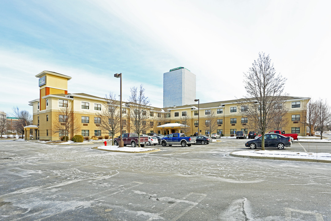 Furnished Studio - Southfield Photo