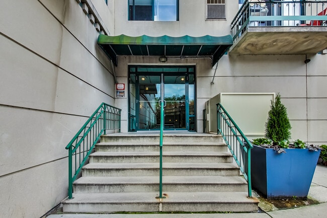 680 N Green St in Chicago, IL - Foto de edificio - Building Photo