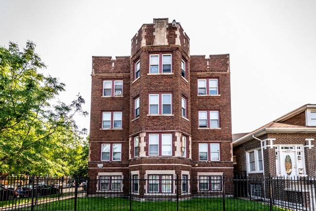 1415-25 W 80th in Chicago, IL - Building Photo - Building Photo