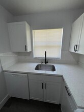 5040 Sanctuary Way in West Palm Beach, FL - Foto de edificio - Building Photo