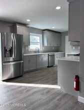38 Edison St in Berkeley Township, NJ - Building Photo - Building Photo