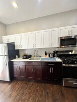 4 Whitman Ave, Unit 2R in Jersey City, NJ - Building Photo