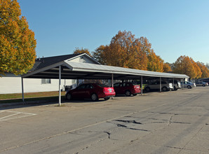 Park Place Apartments in Taylor, MI - Foto de edificio - Building Photo