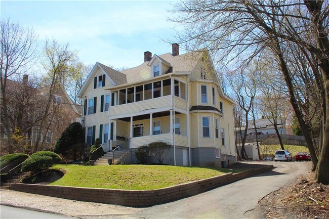 164 Coram Ave in Shelton, CT - Building Photo - Building Photo