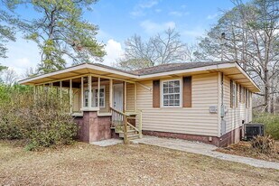 1116 Hayes Rd, Unit 065 in Adamsville, AL - Building Photo