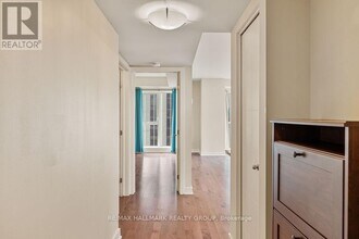 40-1340 Nepean St in Ottawa, ON - Building Photo - Building Photo