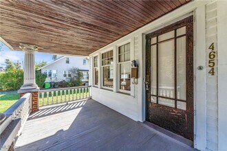 4654 E 93rd St in Garfield Heights, OH - Building Photo - Building Photo