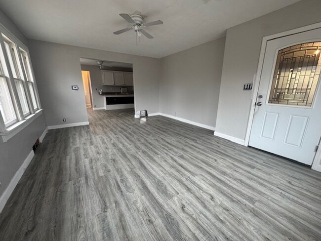 property at 1803 S Phillips Ave