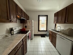 164 Fair St in Kingston, NY - Building Photo - Building Photo