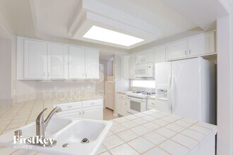 10129 Flagstaff Butte Ave in Las Vegas, NV - Building Photo - Building Photo