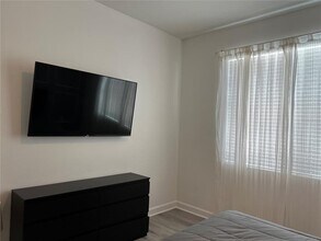 4715 Sleepy Hollow Dr in Kissimmee, FL - Building Photo - Building Photo