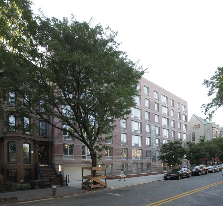 Isabella in Brooklyn, NY - Building Photo