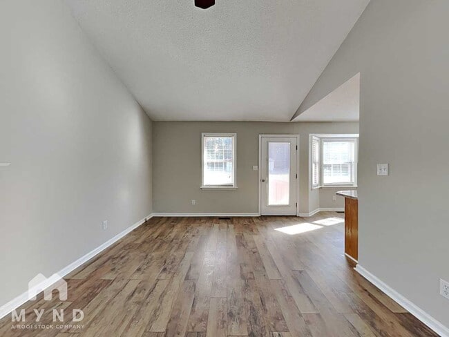 4021 Rockside Hills Dr in Raleigh, NC - Foto de edificio - Building Photo