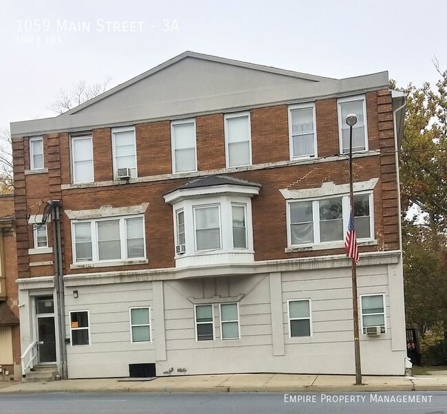 property at 1059 Main St
