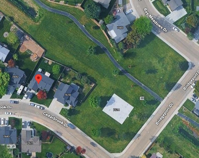 7630 Cedarbrook Dr in Nampa, ID - Foto de edificio - Building Photo