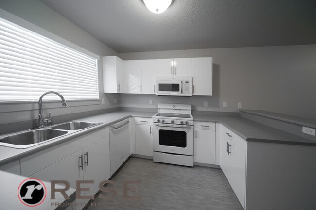 1026 N 1090 W St in Orem, UT - Building Photo - Building Photo