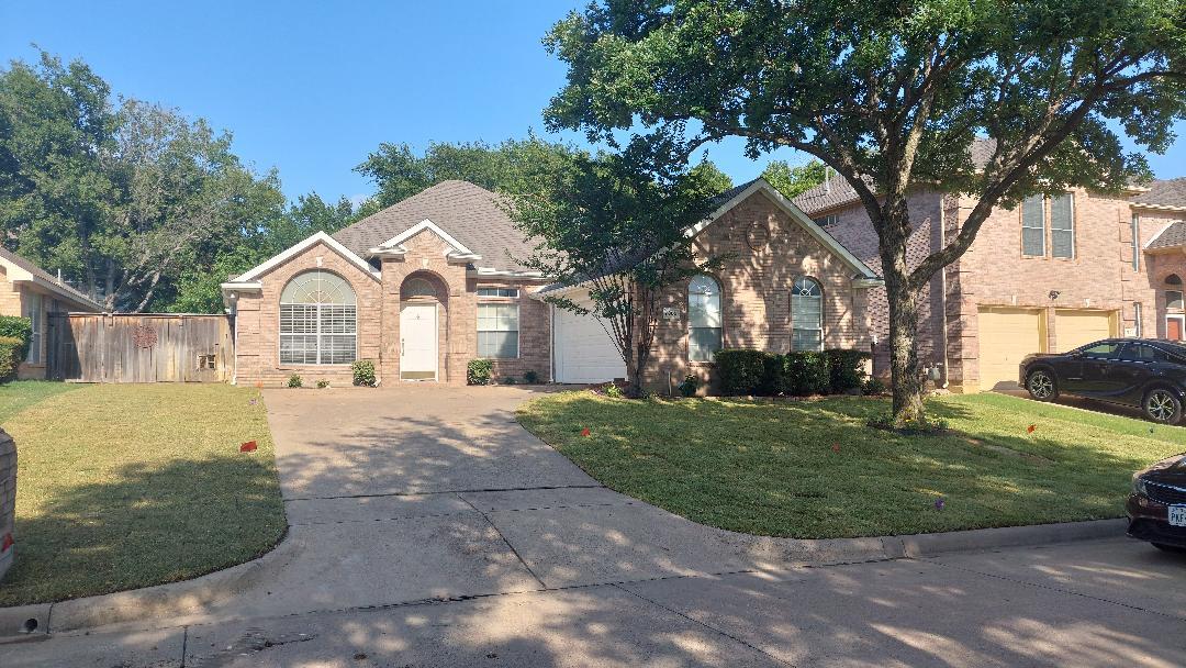 7805 Brook Meadow ln in Fort Worth, TX - Building Photo