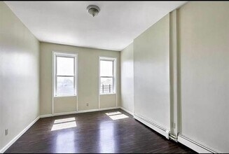 157 Monticello Ave in Jersey City, NJ - Building Photo - Building Photo