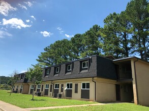 Magnolia Place in Huntsville, AL - Building Photo - Building Photo