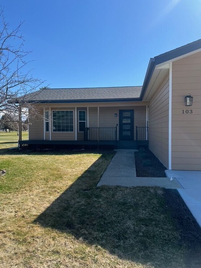 103 Trevino Dr in Kalispell, MT - Building Photo - Building Photo