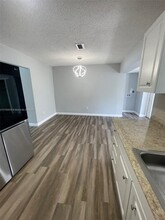 262 Northwest Dr in Miami, FL - Building Photo - Building Photo