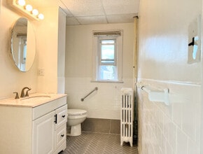 14 Smythe St, Unit 3 in Brookline, MA - Building Photo - Building Photo