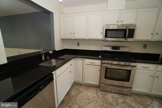 2000 Harvard Dr in North Wales, PA - Building Photo - Building Photo