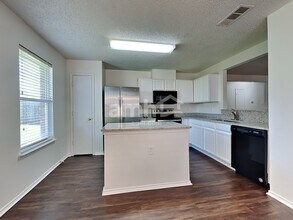 5428 Kleberg Dr in Grand Prairie, TX - Building Photo - Building Photo