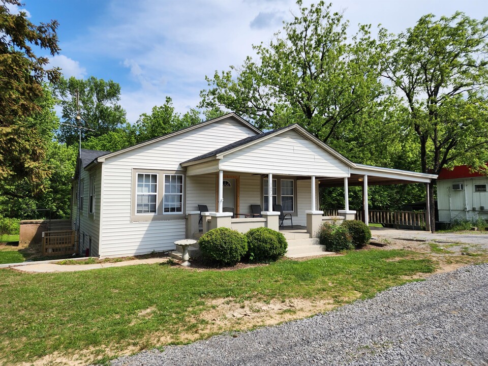 1072 AL-69 in Cullman, AL - Building Photo