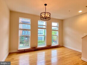 924 King Farm Blvd in Rockville, MD - Building Photo - Building Photo