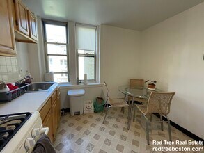 20 Colborne Rd, Unit 11 in Boston, MA - Building Photo - Building Photo