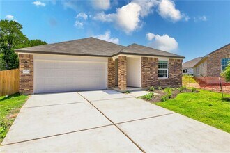 10724 Steinbeck Dr in Austin, TX - Building Photo - Building Photo