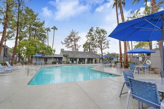 Garden Place in Mesa, AZ - Building Photo - Building Photo