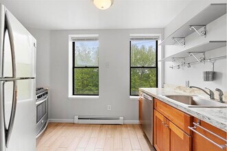 787 Summit Ave in Jersey City, NJ - Building Photo - Building Photo