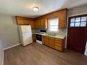 602 Lark Dr in Shelby, NC - Building Photo - Building Photo