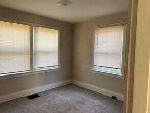 170 Ward Ave in Bellevue, KY - Foto de edificio - Building Photo