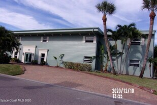 220 Columbia Dr in Cape Canaveral, FL - Building Photo