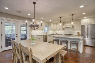 1832 Essex Rd in Hopkins, MN - Building Photo - Building Photo