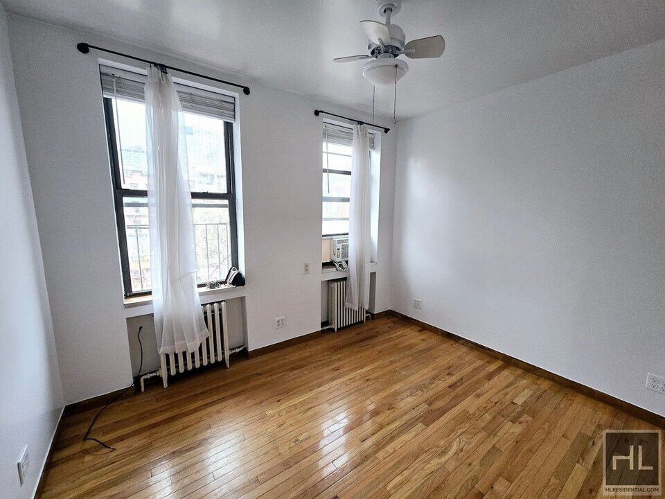 97 Allen St in New York, NY - Building Photo