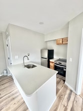 324 E Bijou St in Colorado Springs, CO - Foto de edificio - Building Photo
