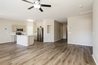 7397 W Solano Dr N in Glendale, AZ - Building Photo - Building Photo