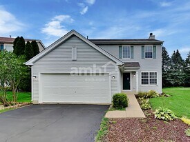 14 Rolling Hills Ct in Lake In The Hills, IL - Building Photo